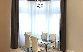 Gozsdu Glamour Apartment